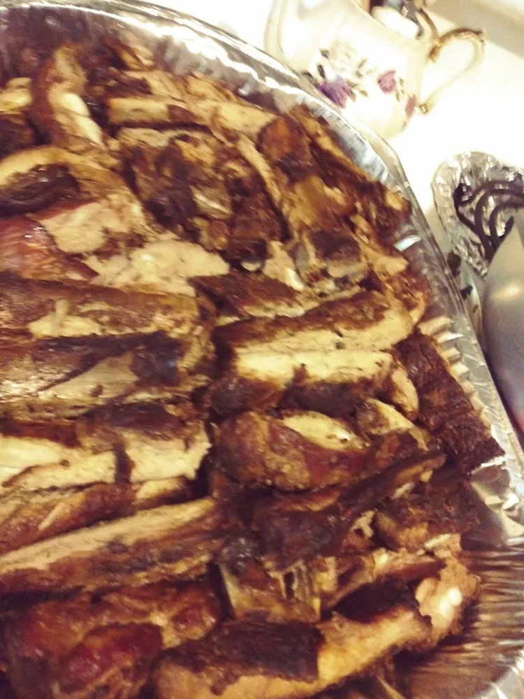 Momma Lucy Ribs